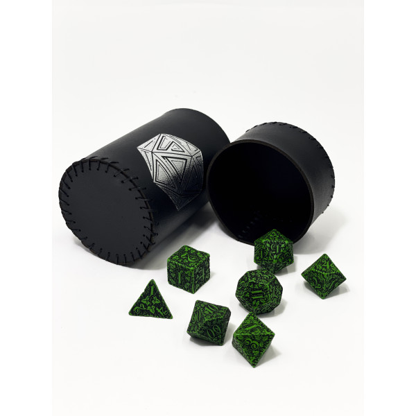 Стакан для кубиков D20 черный Dice Cup
