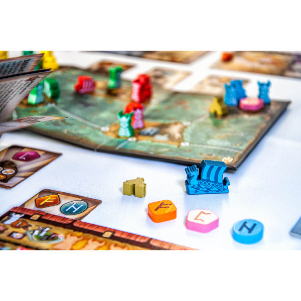 Настольная игра Tiny Epic Викинги (Tiny Epic Vikings)