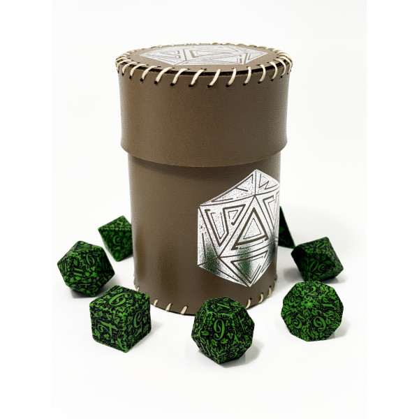 Стакан для кубиков D20 коричневый Dice Cup