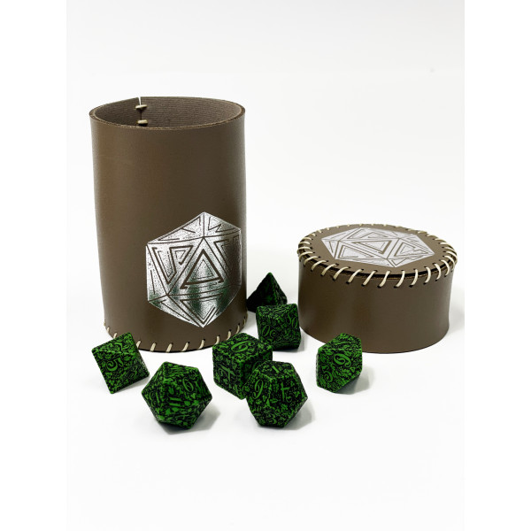 Стакан для кубиков D20 коричневый Dice Cup