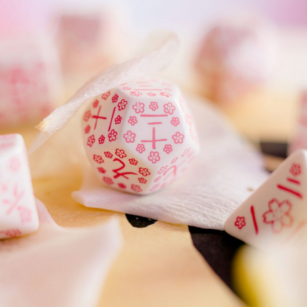 Набір кубиків Japanese Dice Set: Cherry Blossoms Petals (7)
