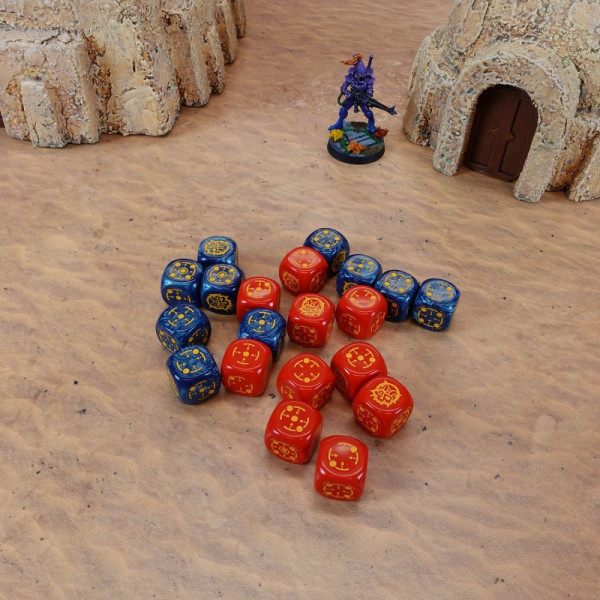 Набор кубиков Crosshairs Compact D6: Cobalt & Red Dice Set