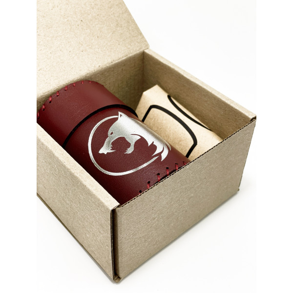 Стакан для кубиків Вовк бургунді Dice Cup